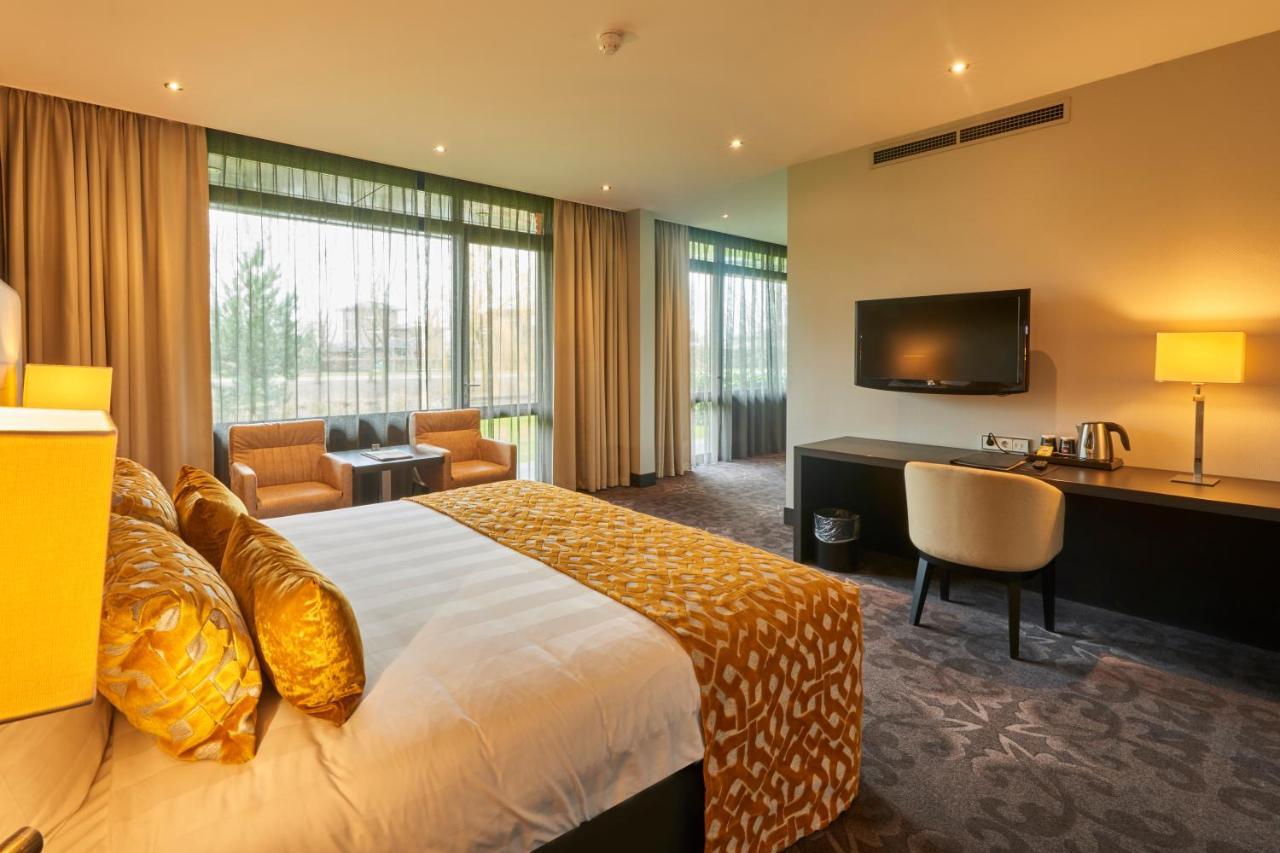 Deluxe Zimmer mit Kingsize-Bett